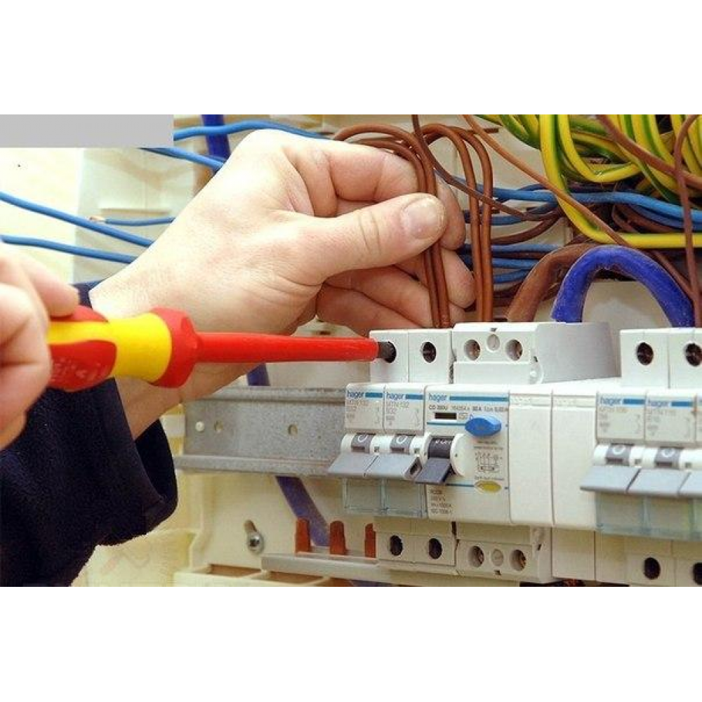 Послуги електрика в Києві